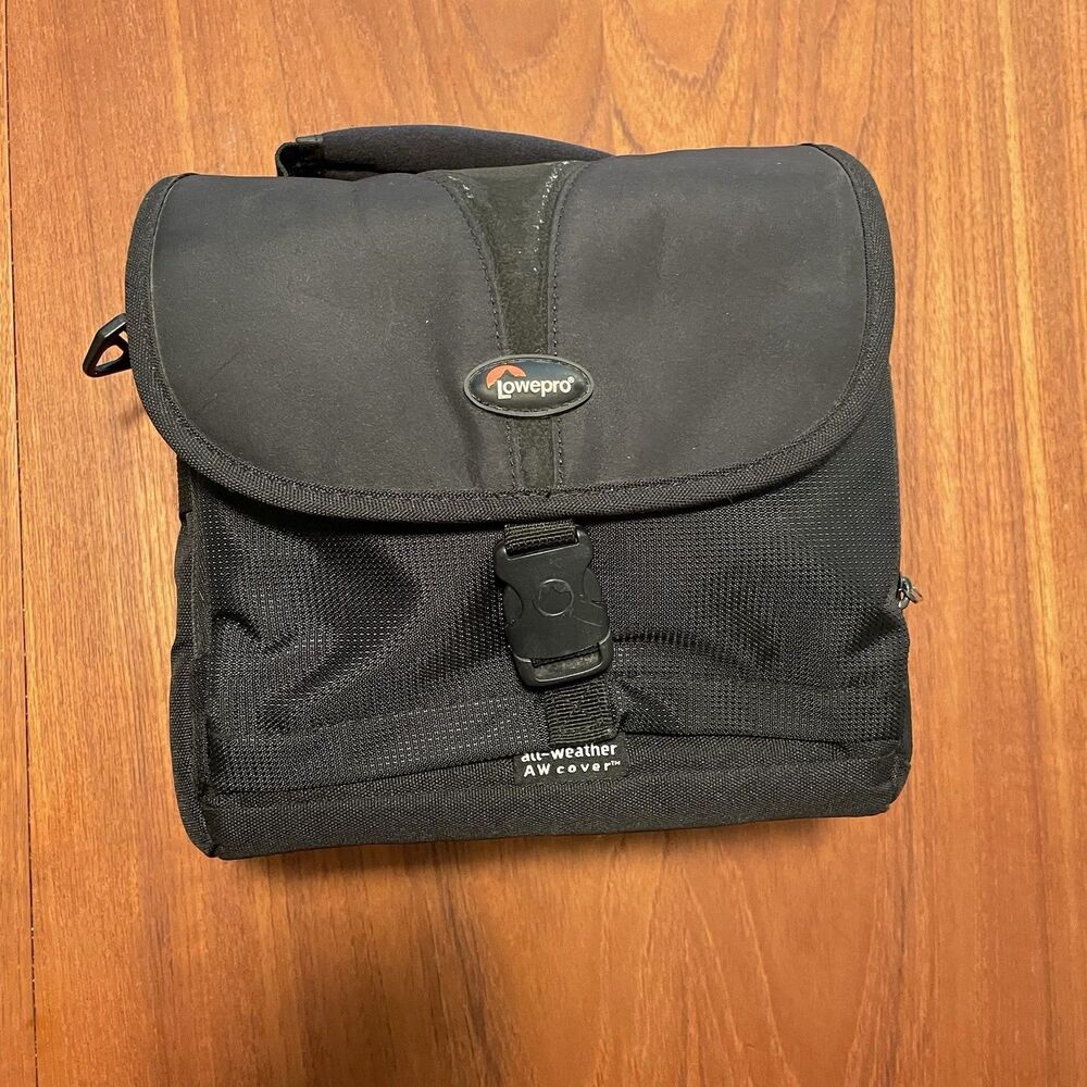 Lowepro Rezo 110 AW Camera Bag | No Shoulder Strap - Black. Clean.